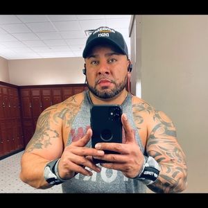 Meet your Posher, Roberto